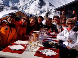  Ambiente amigable alrededor de una comida 